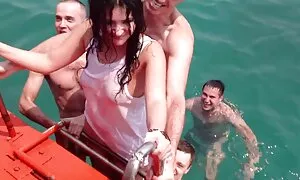 Asia dan comel dalam sex lucah filem