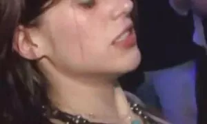 Nyonya gambar seks melayu pertempuran.