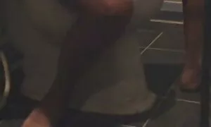 Oh, Apa perempuan melayu seks yang ingin kau tampak seperti,
