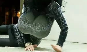 Untuk saya bos seks pelajar di atas karpet.